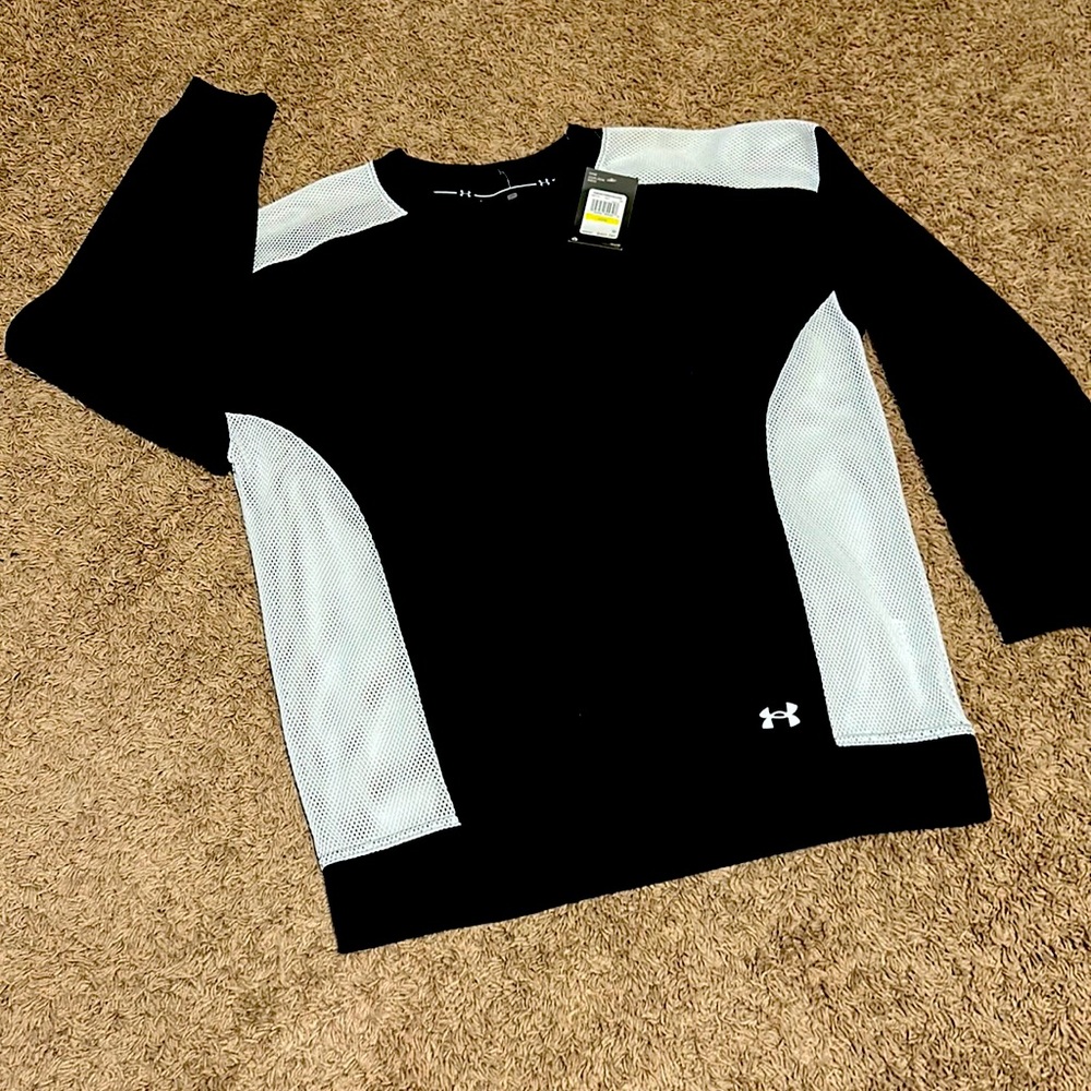 NWT Under Armour sweatshirt